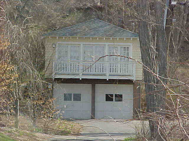 Building photograph for 285 TWIN LAKES ROAD